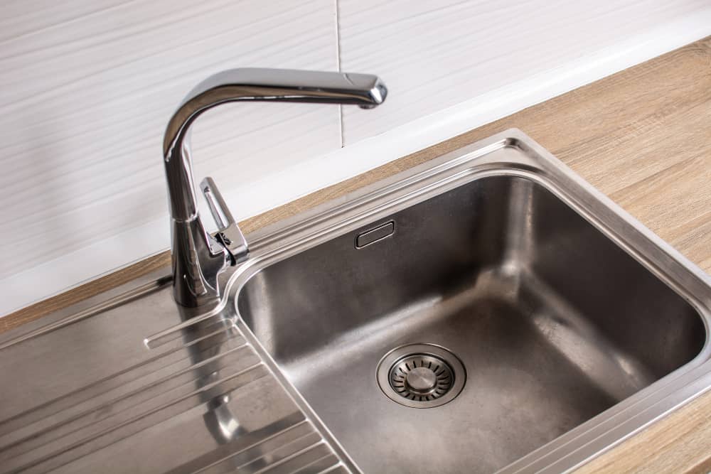 Cara Membersihkan Wastafel Stainless Steel